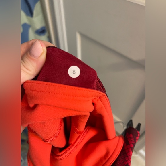 Lululemon Wunder Under Crop III *Reversible Size 8 - Picture 3 of 5